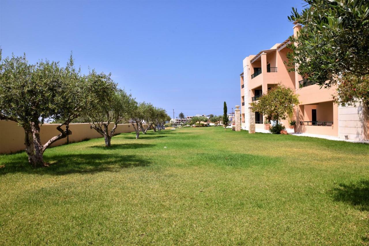 Golden Bay Hotel Apartments Malia Exterior foto